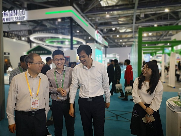 蔡元傑總農藝師對性爱视频在线观看麻豆寄予厚望 蔡元傑總農藝師對性爱视频在线观看麻豆寄予厚望